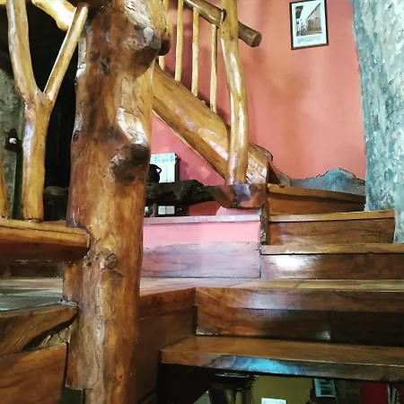 Rustic Oh, Casa Grupos