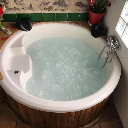 Hétvégi ház Rustic Oh, Casa Completa Chert