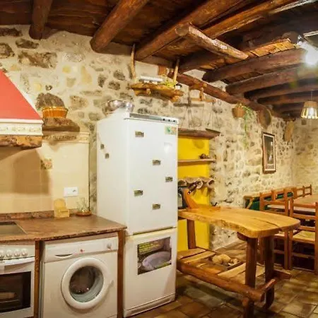 Casa Ideal Grupos, Rustic Oh * Chert