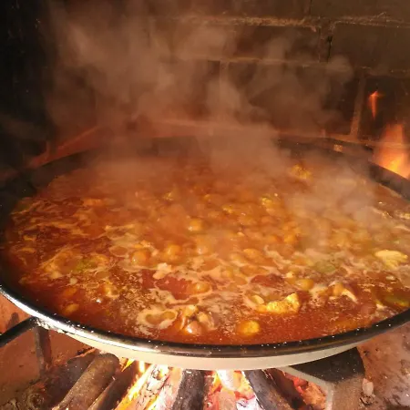 Rustic Oh, Casa Grupos * Chert